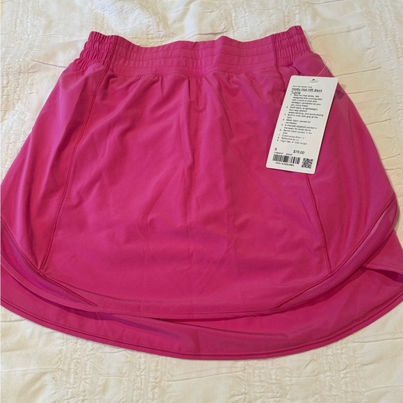 NWT Lululemon Hotty Hot Skirt (High Rise, Tall) in Sonic Oink - Sz 6 - Picture 4 of 7